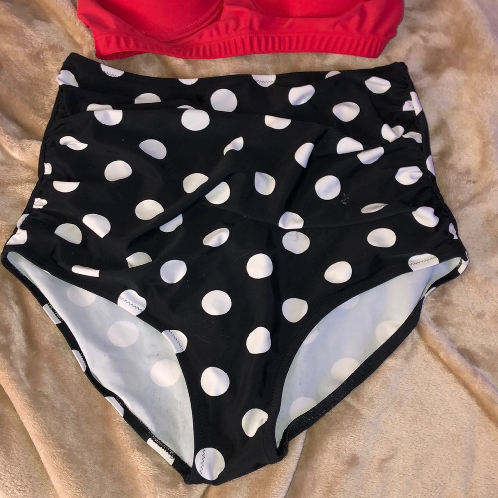 Bathing suit - Picture 3 of 6